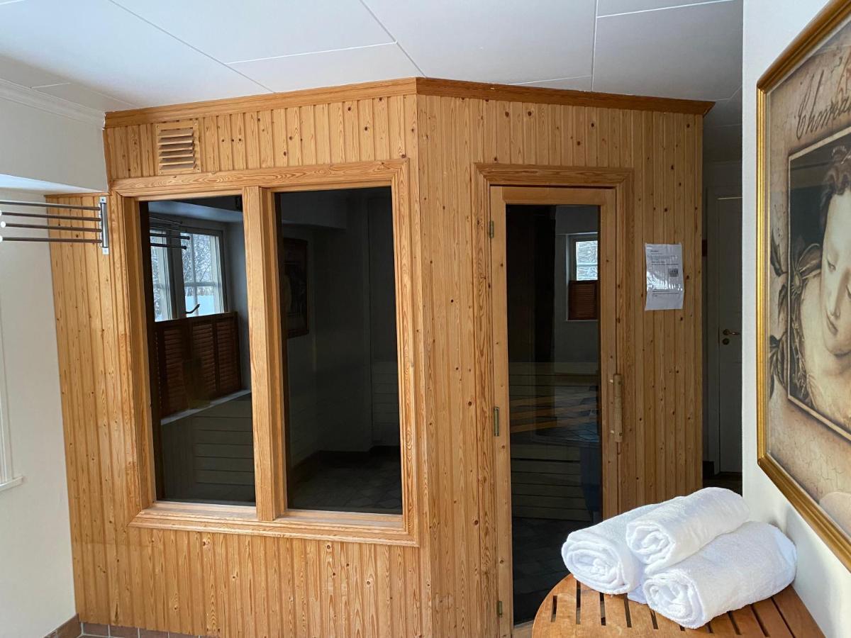 Apertins Hotell Kil Екстер'єр фото