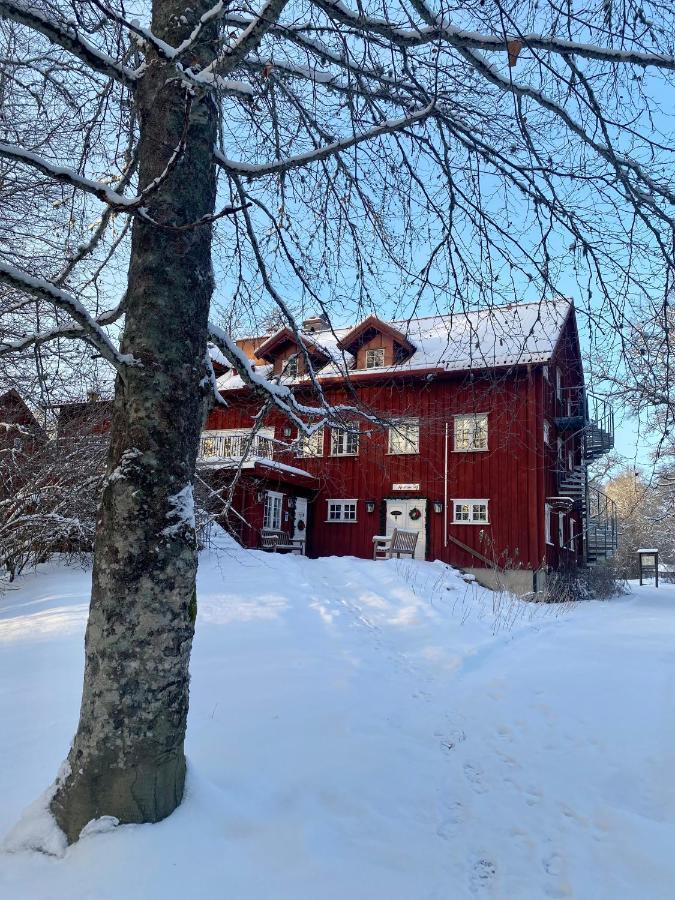 Apertins Hotell Kil Екстер'єр фото